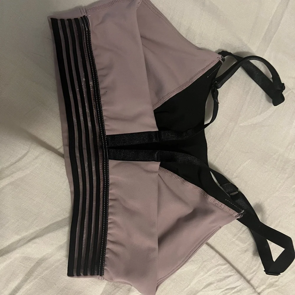 Oakley Sports Bra - Picture 2 of 3